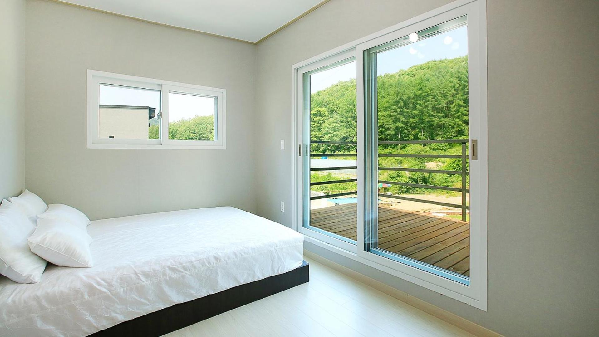 Hongcheon Stone Brown Pension ภายนอก รูปภาพ